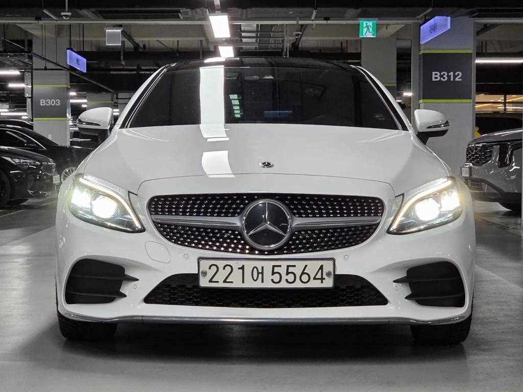 벤츠 C 클래스 C클래스 W205 C200 쿠페 이미지 2