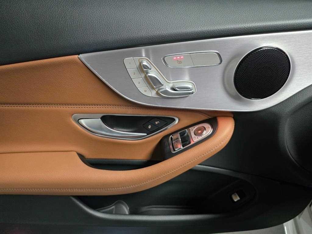 벤츠 C 클래스 C클래스 W205 C200 쿠페 이미지 9