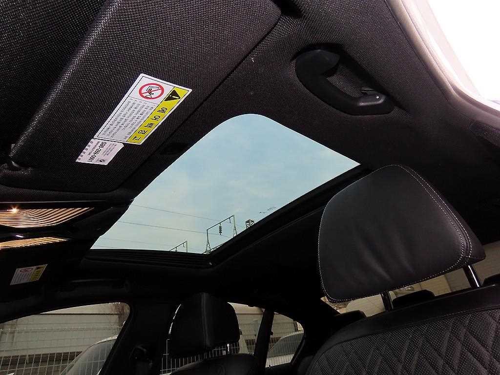 BMW 5시리즈 5시리즈 (G30) 520d xDrive M 스포츠 플러스 이미지 17