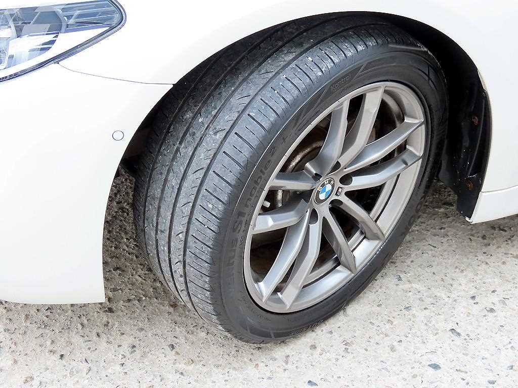 BMW 5시리즈 5시리즈 (G30) 520d xDrive M 스포츠 플러스 이미지 20