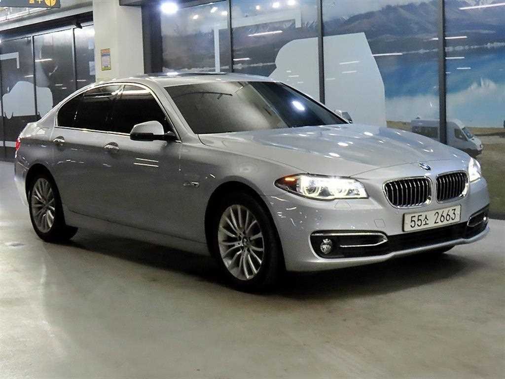 BMW 5시리즈 5시리즈 (F10) 520d xDrive 럭셔리 이미지 1
