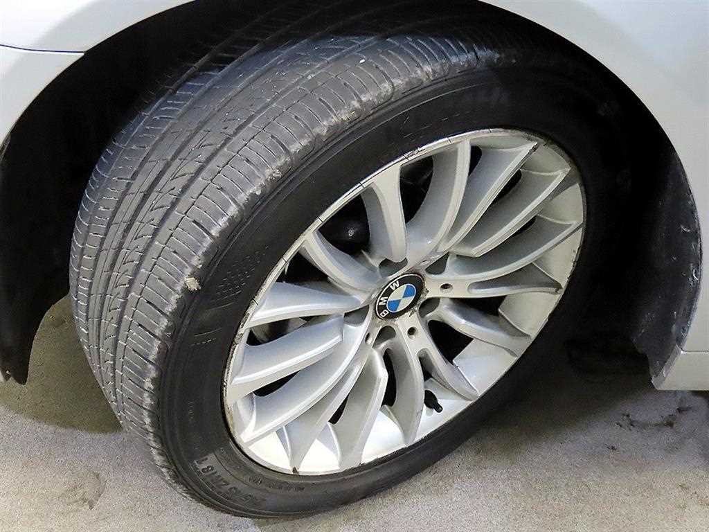 BMW 5시리즈 5시리즈 (F10) 520d xDrive 럭셔리 이미지 20