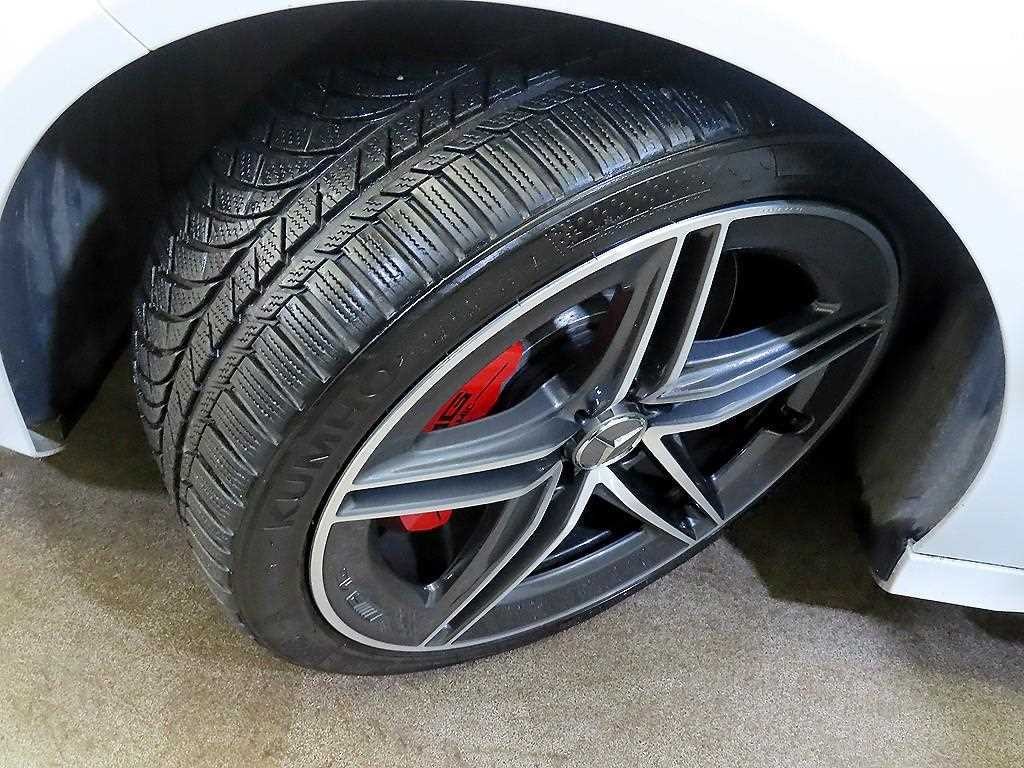벤츠 A 클래스 A클래스 W177 AMG A45 4MATIC+ 해치백 이미지 20