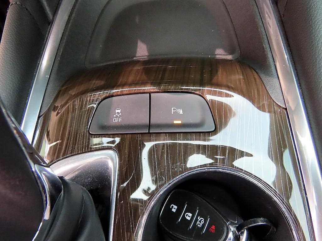 쉐보레 말리부 올뉴말리부 1.5 터보 퍼펙트 블랙 LTZ 이미지 12