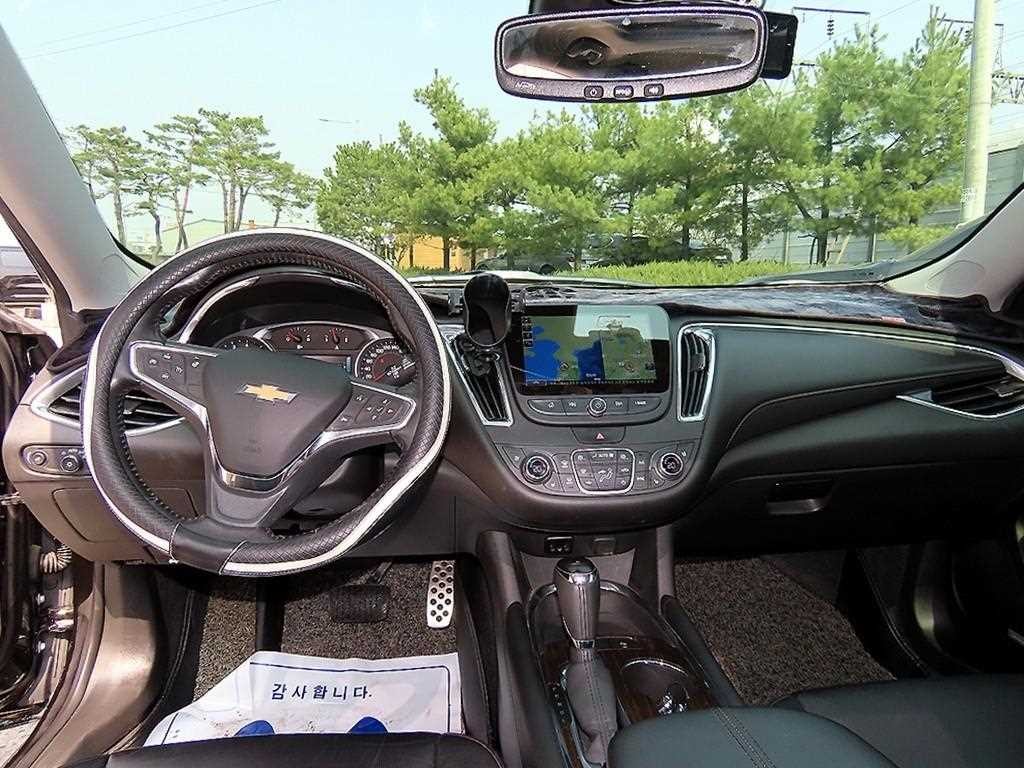 쉐보레 말리부 올뉴말리부 1.5 터보 퍼펙트 블랙 LTZ 이미지 7