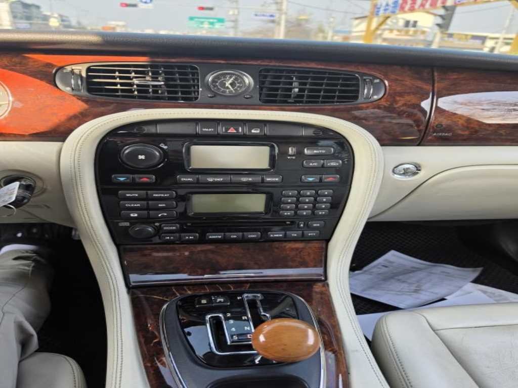 재규어 XJ XJ-6 3.0 이미지 8