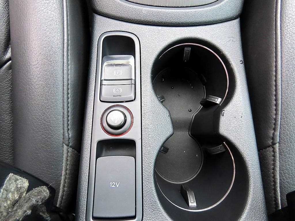 아우디 Q3 2.0 TDI 콰트로 다이나믹 이미지 12