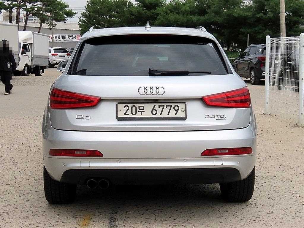 아우디 Q3 2.0 TDI 콰트로 다이나믹 이미지 4