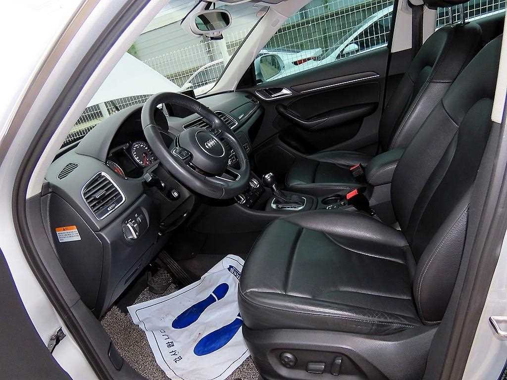 아우디 Q3 2.0 TDI 콰트로 다이나믹 이미지 5