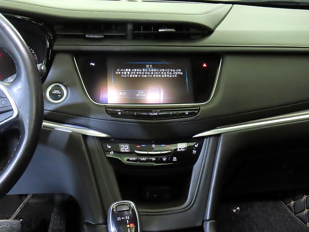 캐딜락 XT5 3.6 프리미엄 AWD 이미지 11