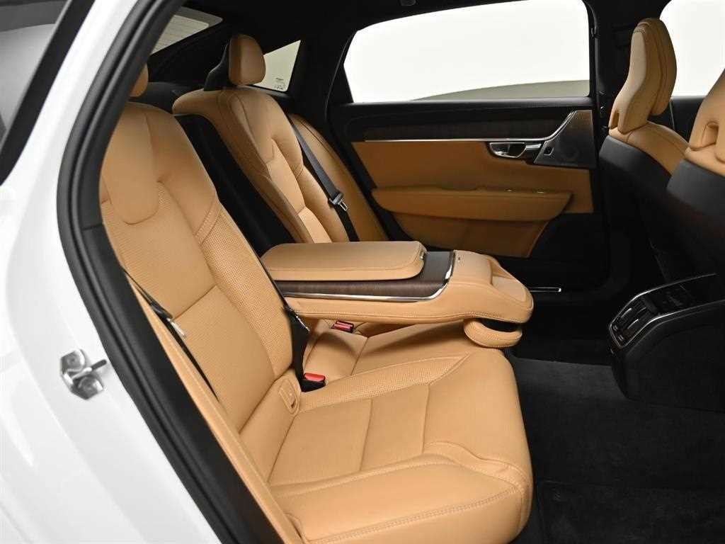 볼보 S90 B5 인스크립션 이미지 12