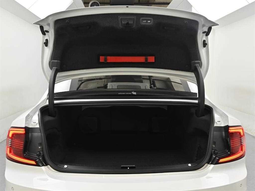 볼보 S90 B5 인스크립션 이미지 19