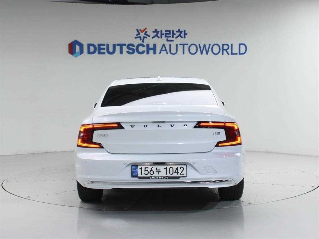 볼보 S90 B5 인스크립션 이미지 5