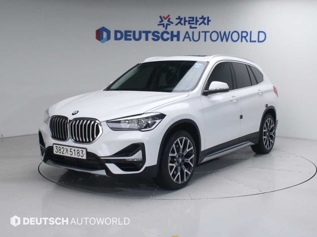BMW X1 X1 (F48) xDrive 20i xLine 스페셜에디션 이미지 2