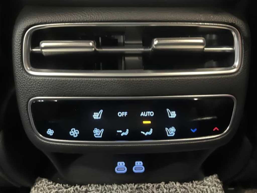 제네시스 GV70 2.5T 가솔린 AWD 스포츠 이미지 9