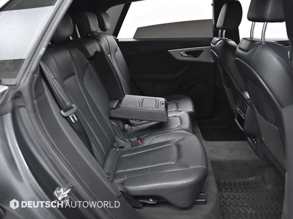 아우디 Q8 45 TDI 콰트로 프리미엄 이미지 12
