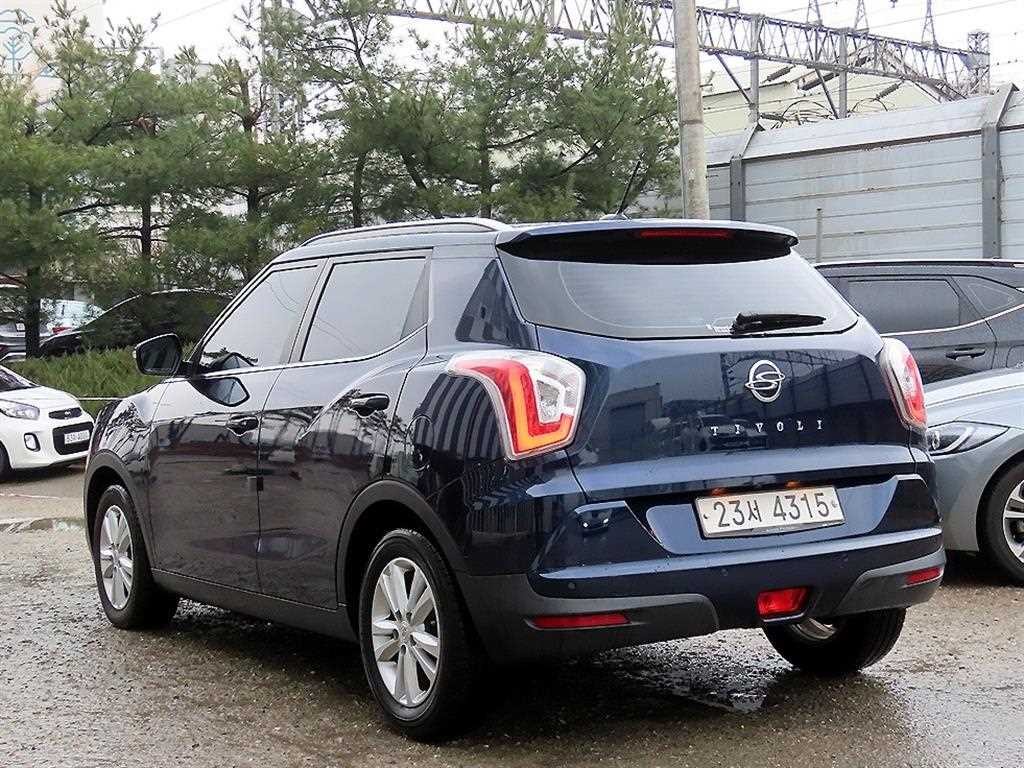 KG모빌리티(쌍용) 티볼리 가솔린 2WD 1.6 VX 이미지 3