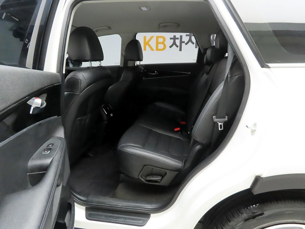 기아 쏘렌토 더 뉴 쏘렌토 디젤 2.0 2WD 프레스티지 이미지 12