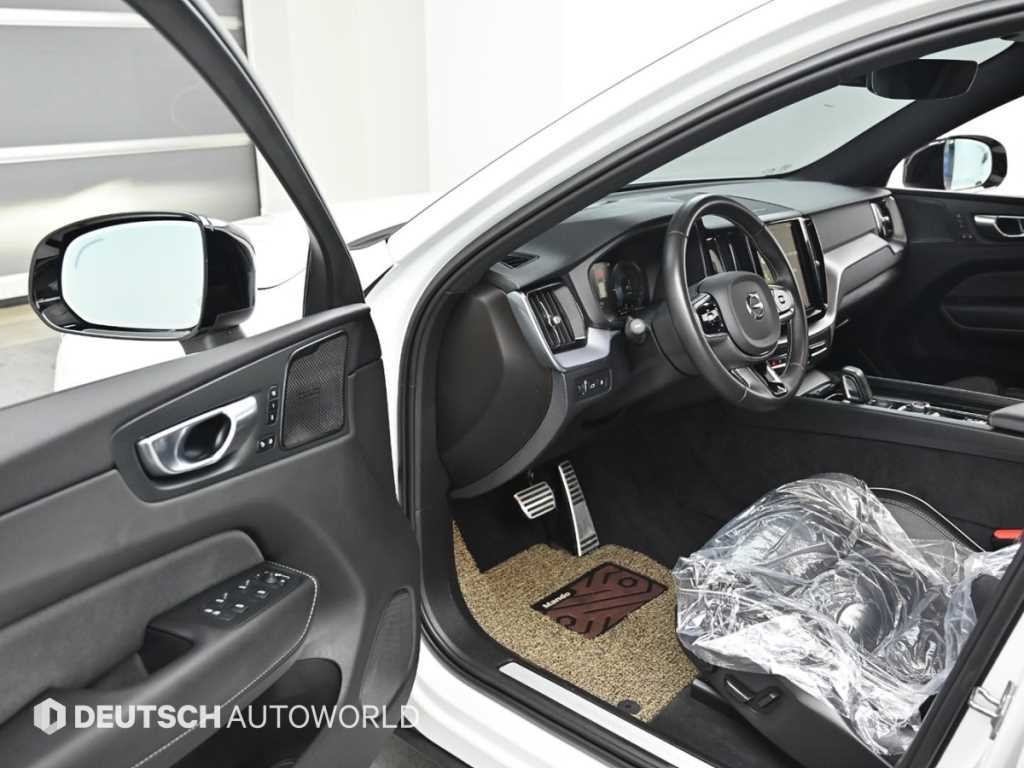 볼보 XC60 XC60(2세대) T8 AWD R-디자인 이미지 11
