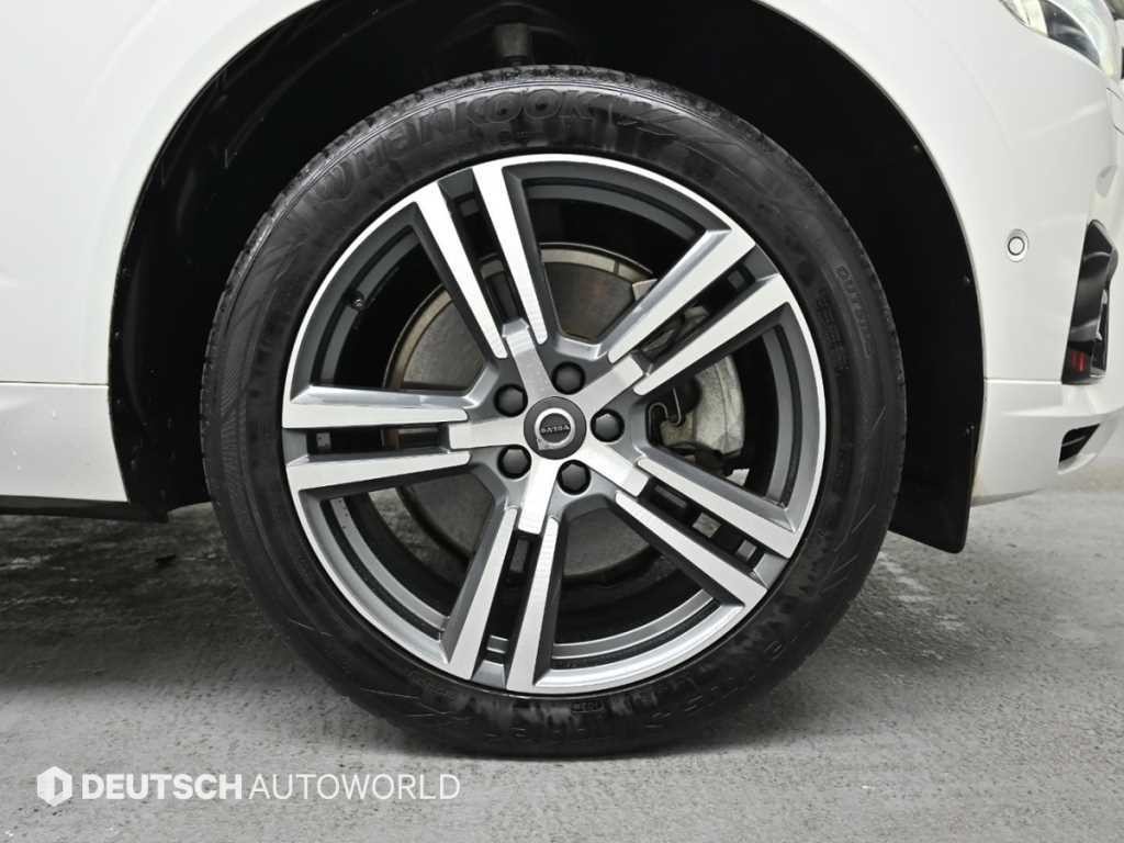 볼보 XC60 XC60(2세대) T8 AWD R-디자인 이미지 5