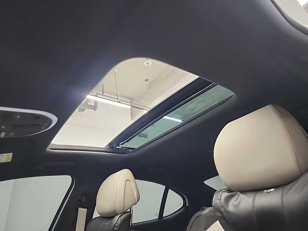 제네시스 G70 더 뉴 G70 가솔린 2.0T 2WD 스포츠 패키지 이미지 16