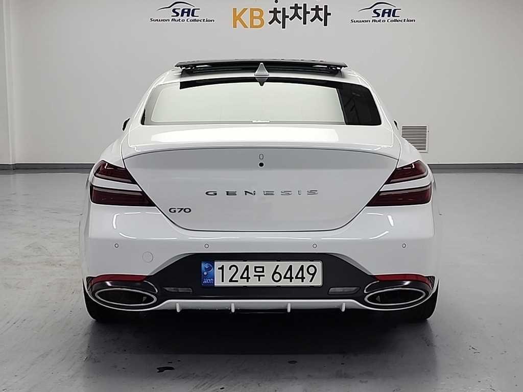 제네시스 G70 더 뉴 G70 가솔린 2.0T 2WD 스포츠 패키지 이미지 3