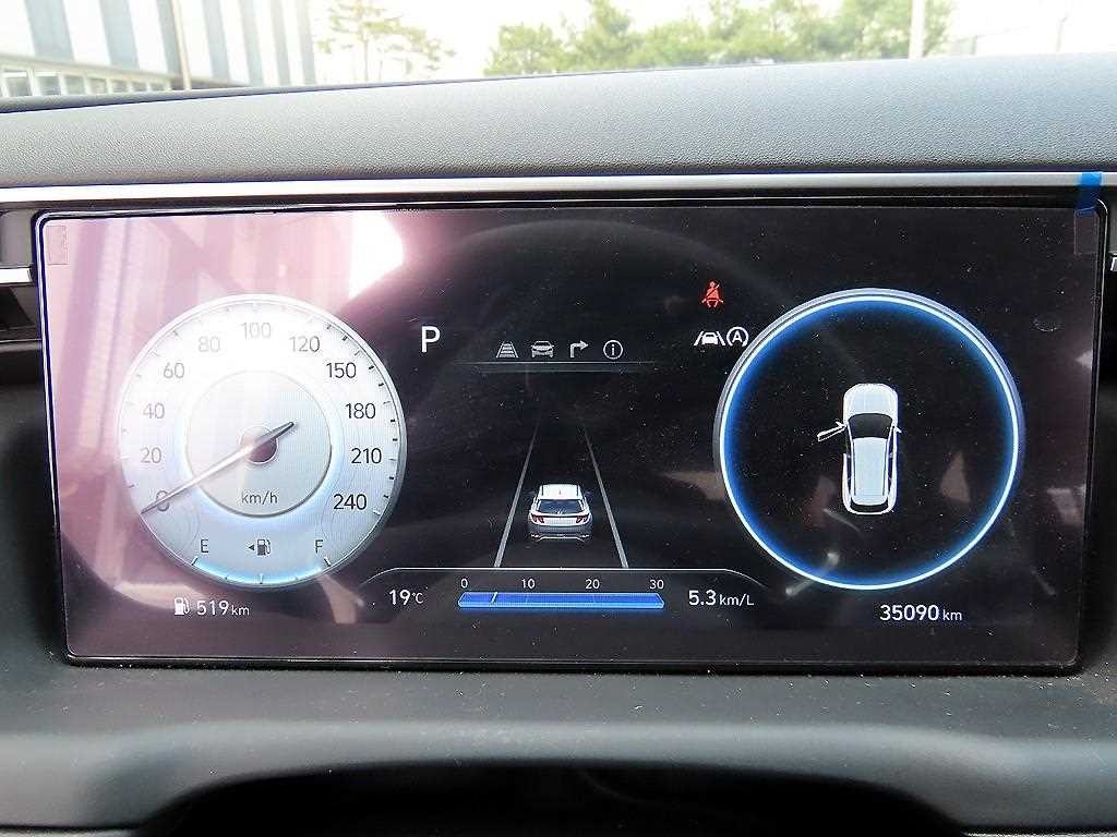 현대 투싼 투싼 (NX4) 가솔린 1.6 터보 2WD 인스퍼레이션 이미지 9