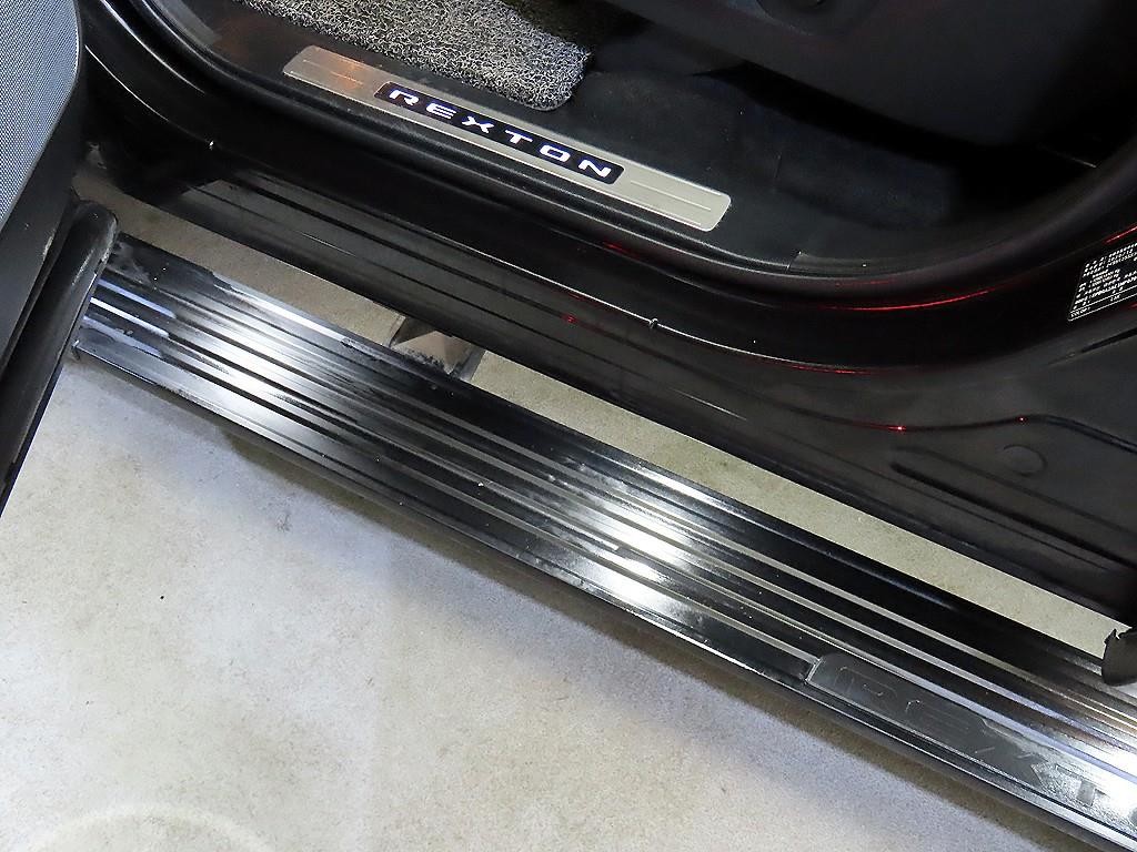 KG모빌리티(쌍용) 렉스턴 올 뉴 렉스턴 (Y450) 디젤 2.2 4WD 더 블랙 이미지 14
