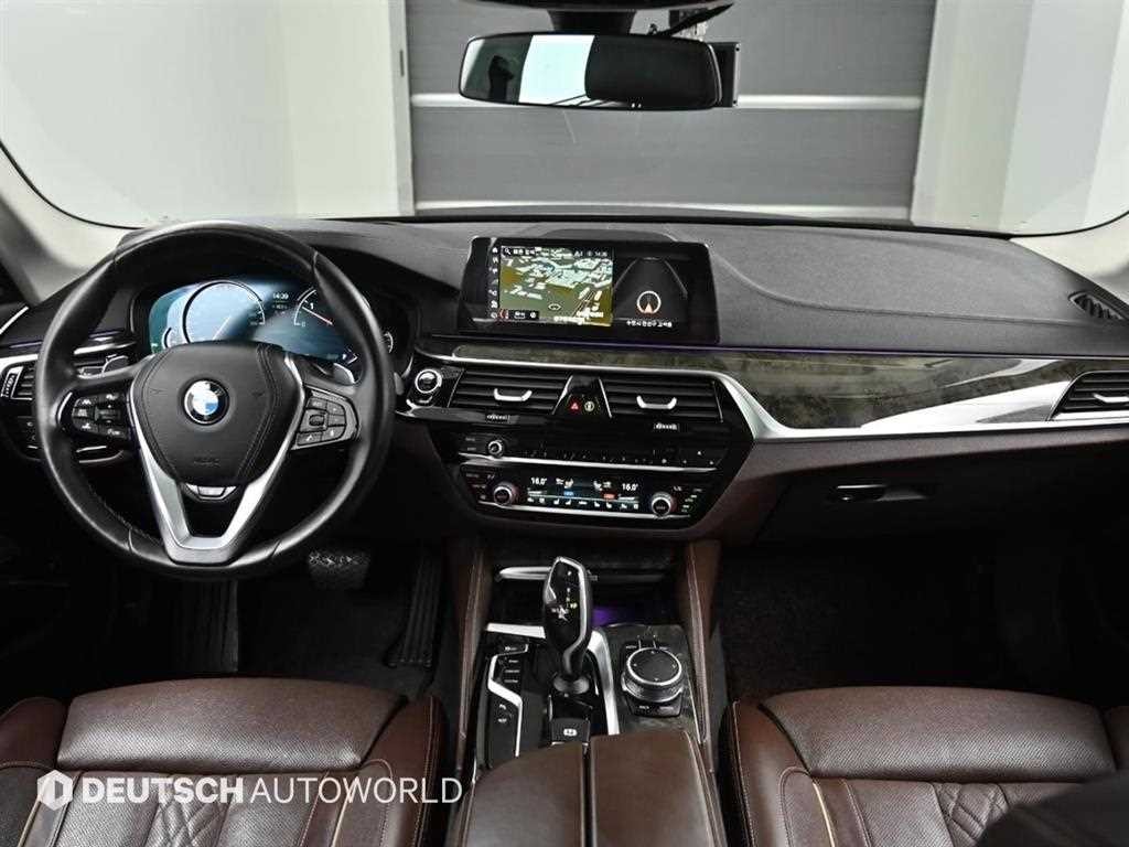 BMW 5시리즈 5시리즈 (G30) 530d 럭셔리 플러스 이미지 7