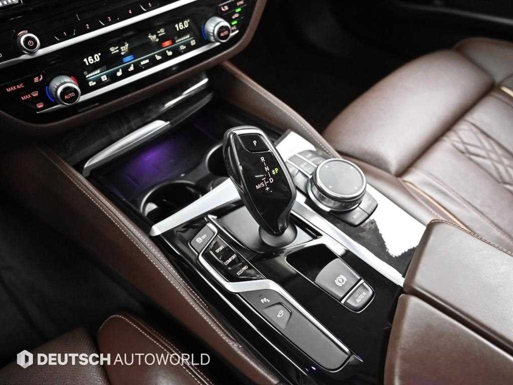 BMW 5시리즈 5시리즈 (G30) 530d 럭셔리 플러스 이미지 9