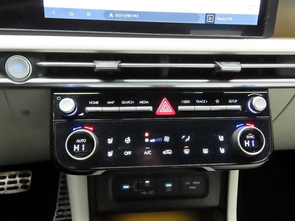 현대 투싼 더 뉴 투싼 (NX4) 디젤 2.0 2WD 인스퍼레이션 이미지 9