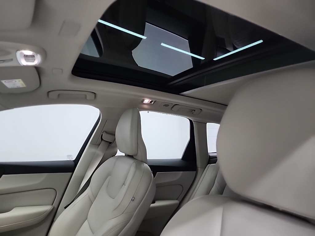볼보 XC60 XC60(2세대) T8 AWD 인스크립션 이미지 14