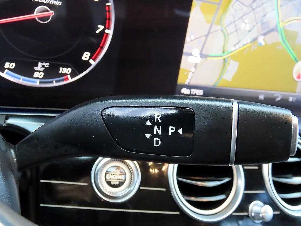 벤츠 E 클래스 E-클래스 W213 E400 4MATIC 익스클루시브 이미지 11
