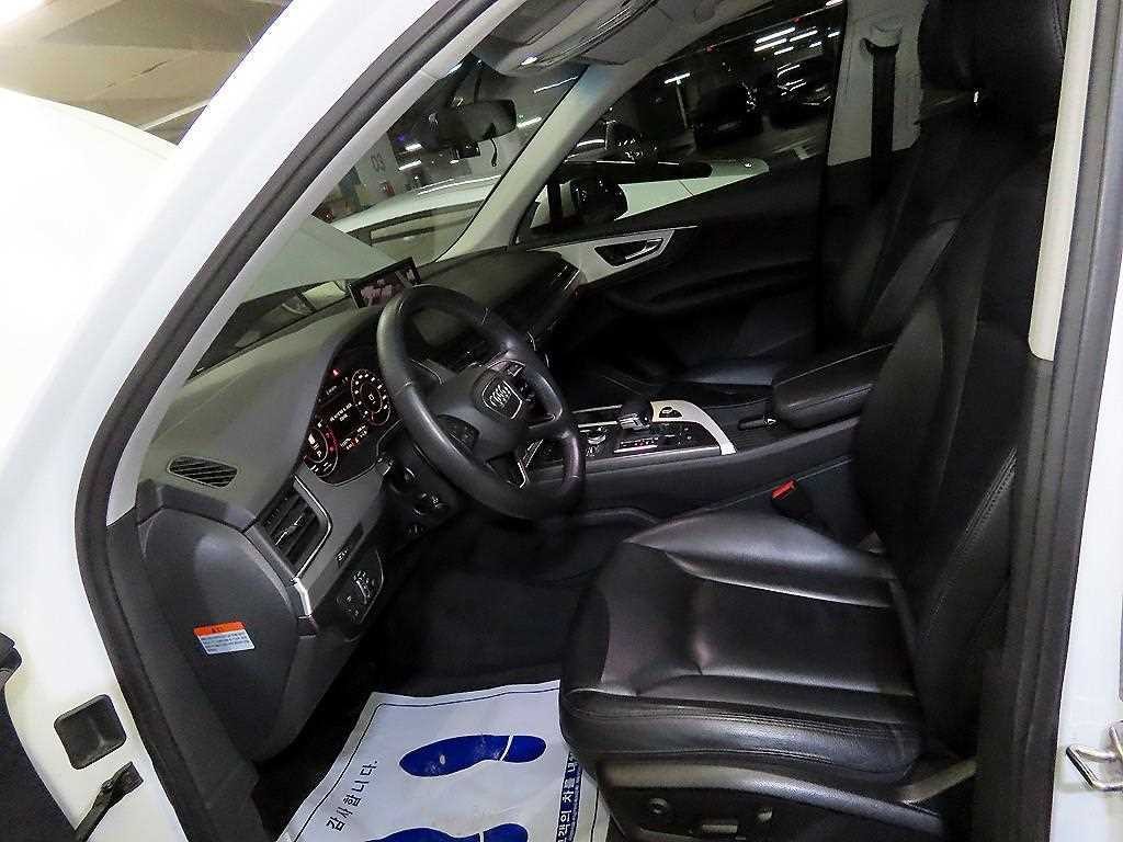 아우디 Q7 Q7 (4M) 45 TFSI 콰트로 이미지 6