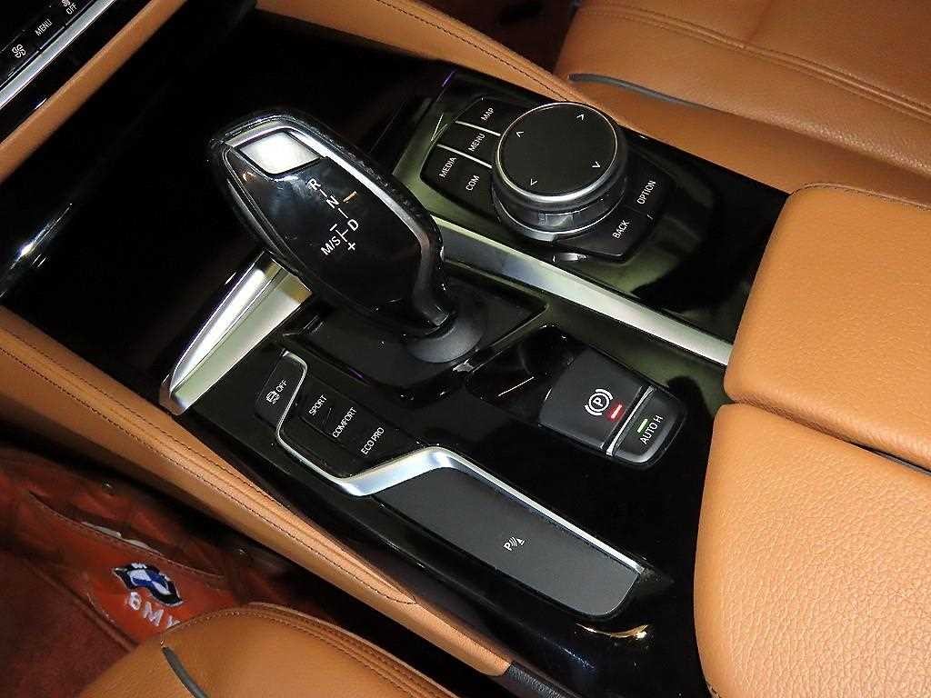 BMW 5시리즈 5시리즈 (G30) 520d M 스포츠 플러스 이미지 12
