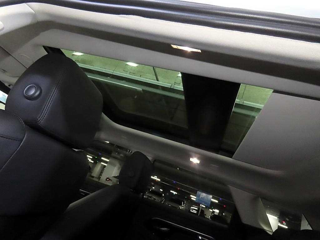 랜드로버 레인지로버 이보크 레인지로버 이보크 2세대 P250 SE 이미지 16