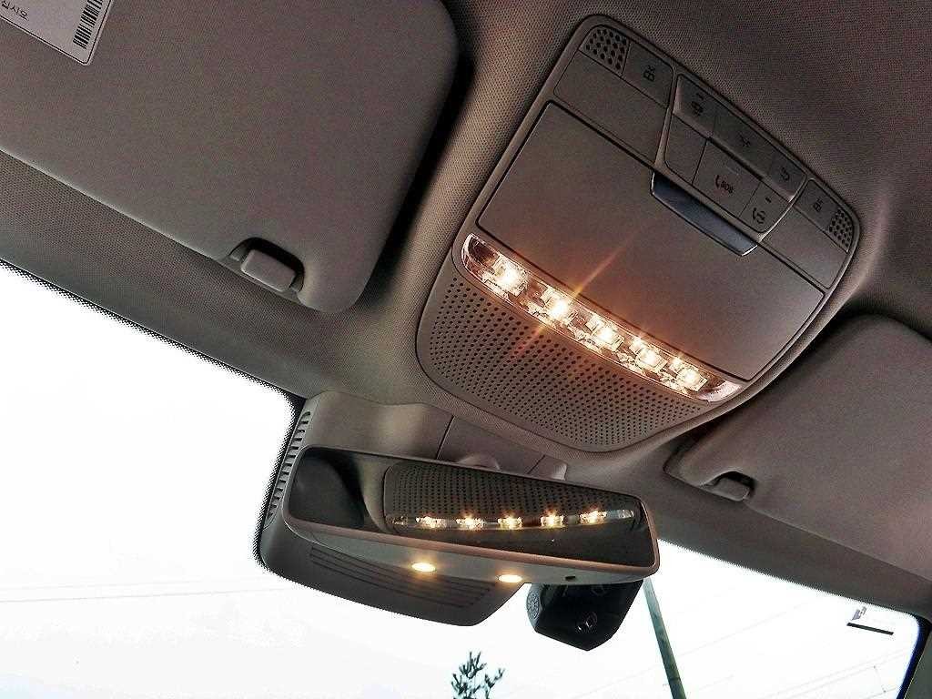 벤츠 C 클래스 C클래스 W205 C200 이미지 16
