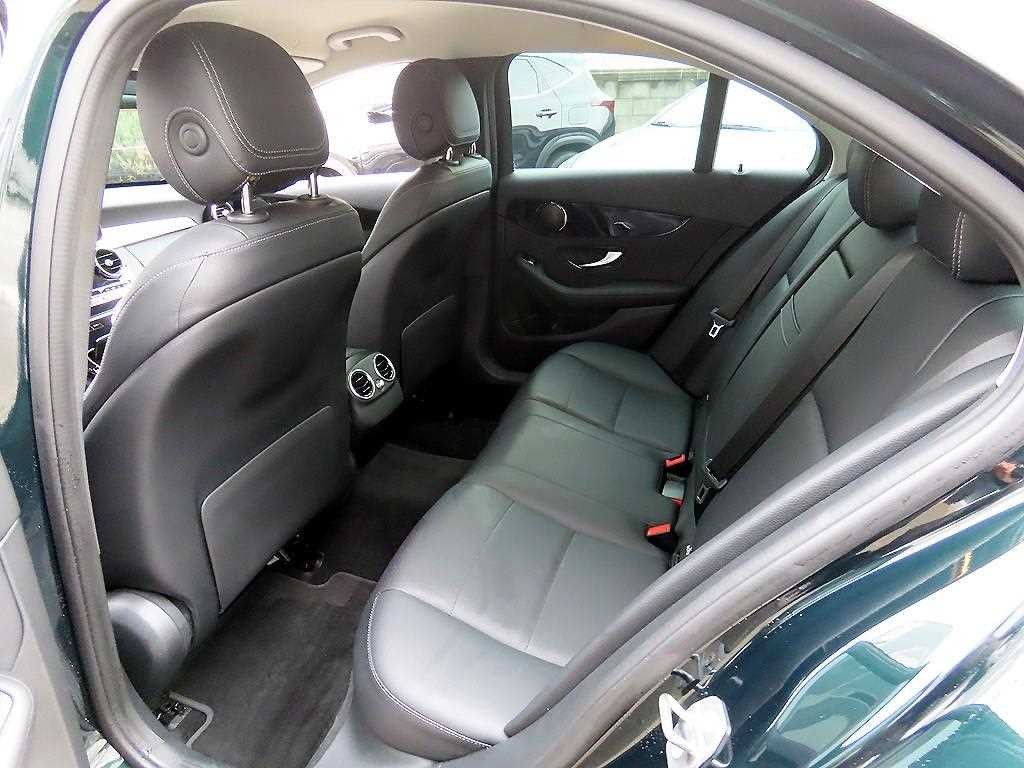 벤츠 C 클래스 C클래스 W205 C200 이미지 6