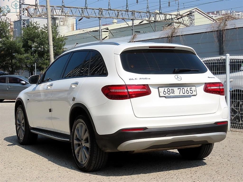 벤츠 GLC 클래스 GLC클래스 X253 GLC 350 e 4MATIC 이미지 3