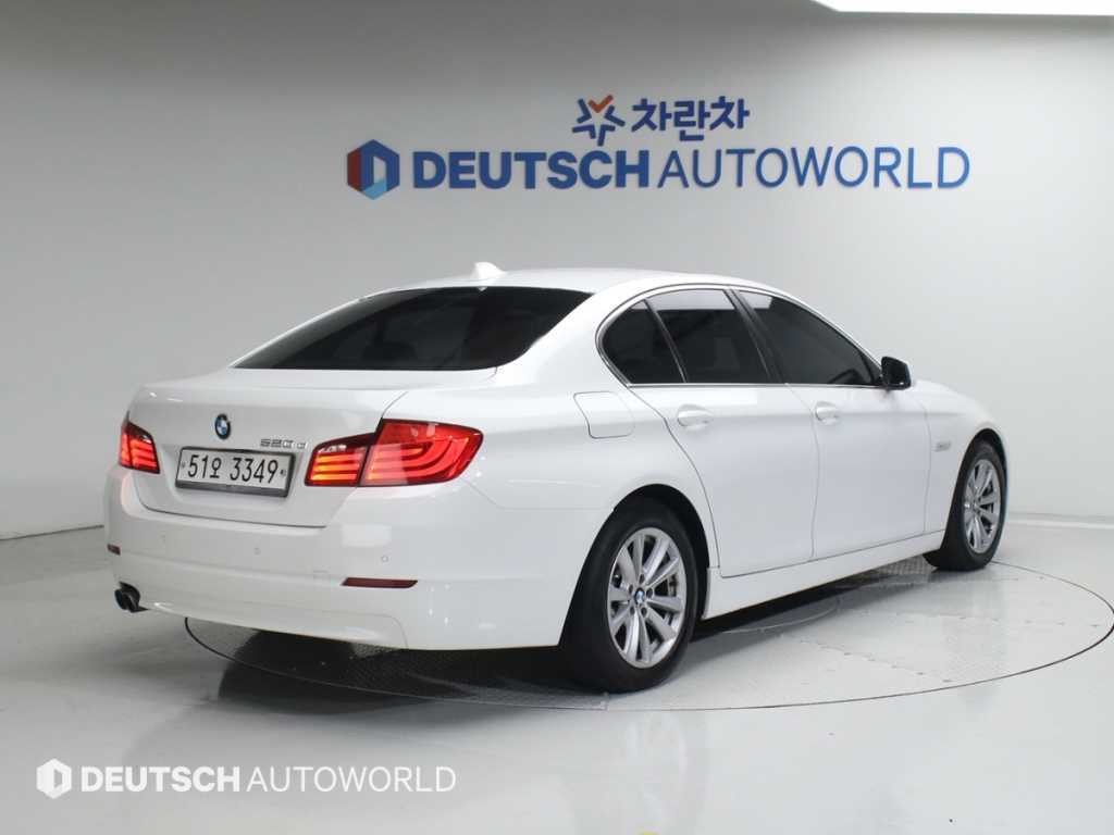 BMW 5시리즈 5시리즈 (F10) 520d 이미지 3
