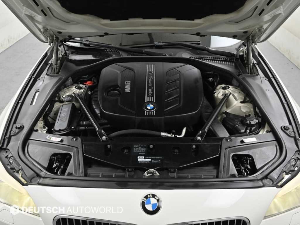 BMW 5시리즈 5시리즈 (F10) 520d 이미지 6