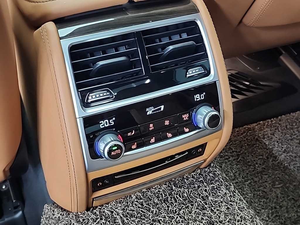 BMW 7시리즈 7시리즈 (G11) 740Li xDrive 디자인 퓨어 엑설런스 이미지 13