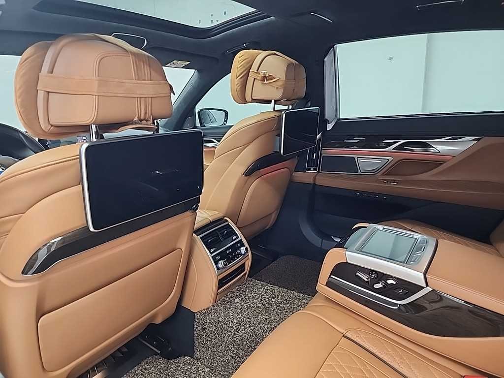 BMW 7시리즈 7시리즈 (G11) 740Li xDrive 디자인 퓨어 엑설런스 이미지 16