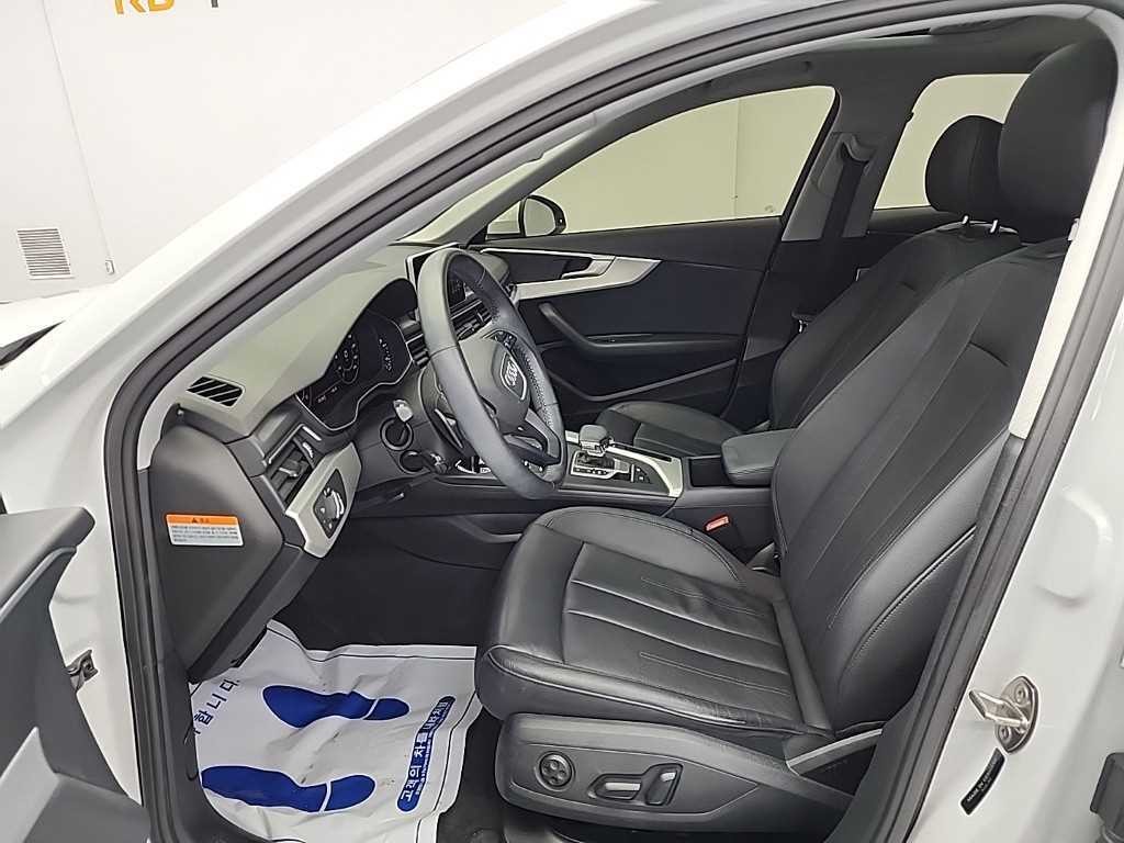 아우디 A4 A4 (B9) 30 TDI 이미지 11
