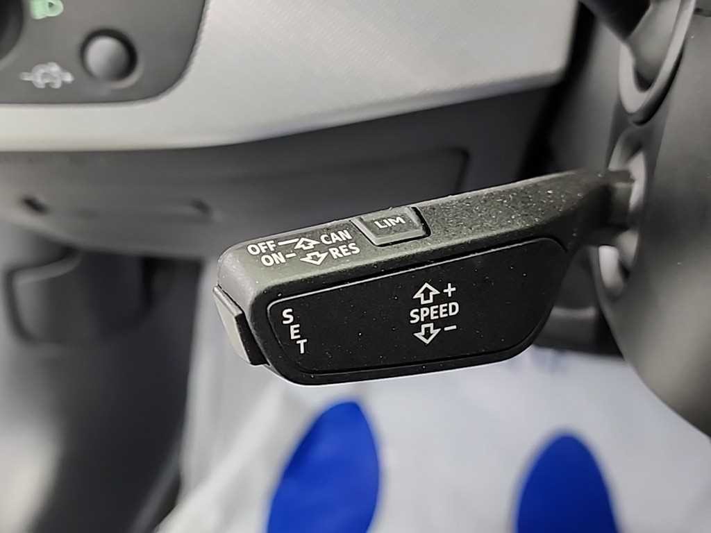 아우디 A4 A4 (B9) 30 TDI 이미지 17