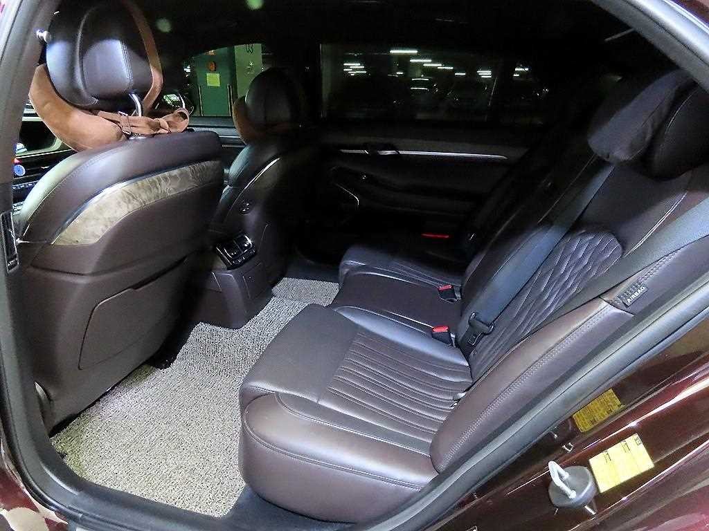 제네시스 G90 3.8 GDI AWD 프리미엄 럭셔리 이미지 11