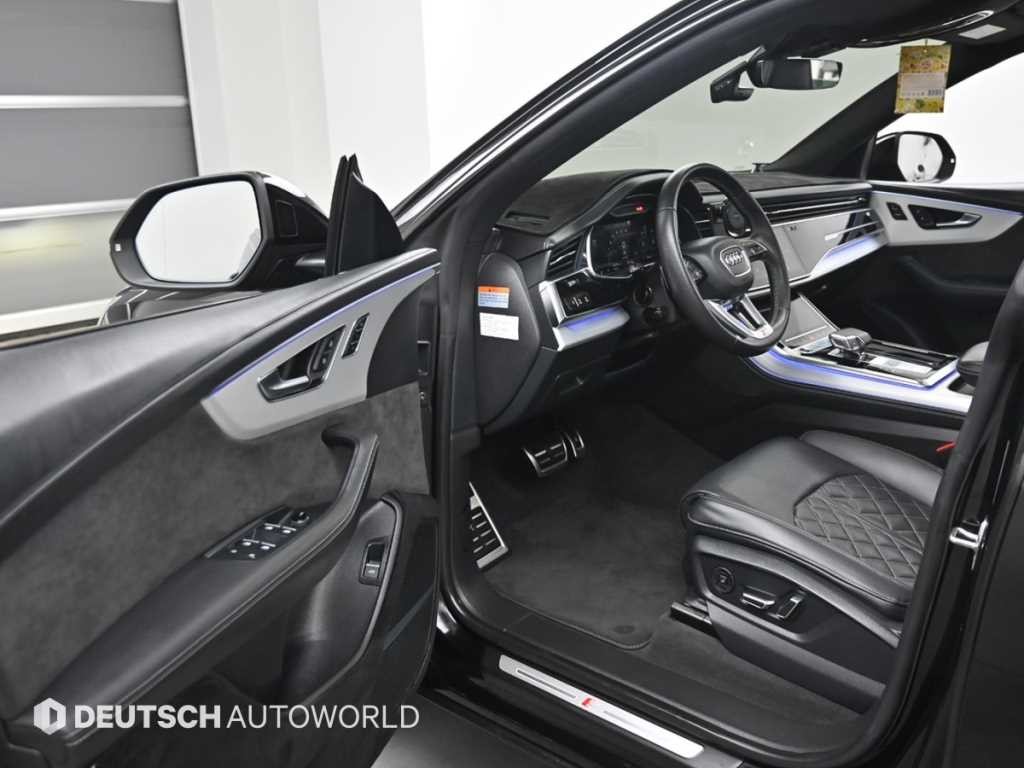 아우디 Q8 55 TFSI 콰트로 프리미엄 이미지 11