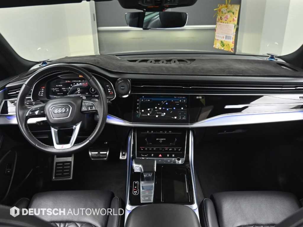 아우디 Q8 55 TFSI 콰트로 프리미엄 이미지 7