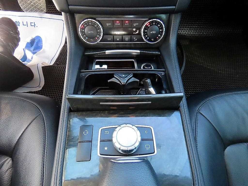 벤츠 CLS 클래스 CLS클래스 W218 CLS 250 블루텍 4MATIC 이미지 12