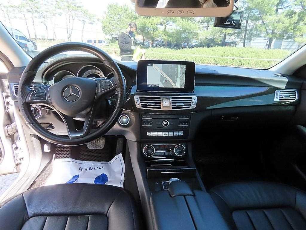 벤츠 CLS 클래스 CLS클래스 W218 CLS 250 블루텍 4MATIC 이미지 7